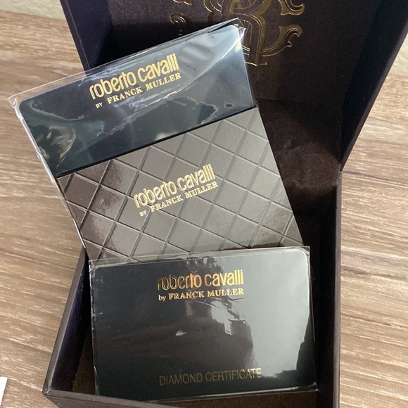 ROBERTO CAVALLI TIMEWEAR GOLD WATCH BRAND NEW IN BOX - Picture 6 of 9